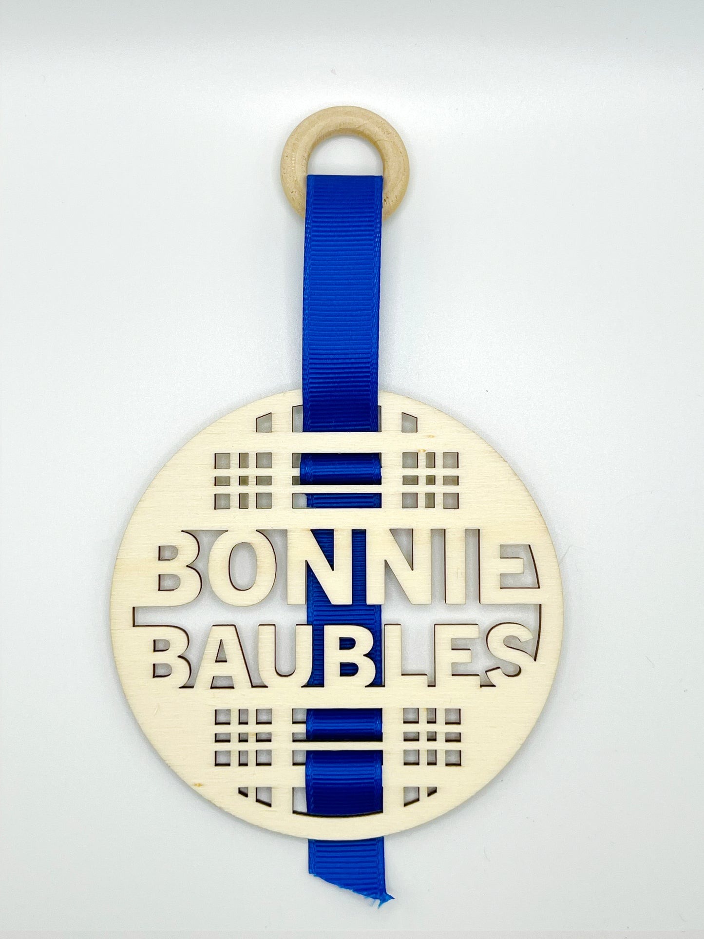 Christmas Tree Hanging | Bonnie Baubles